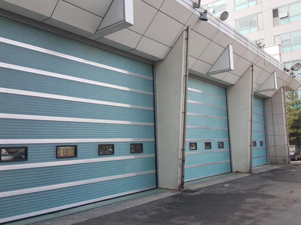 commercial overhead door