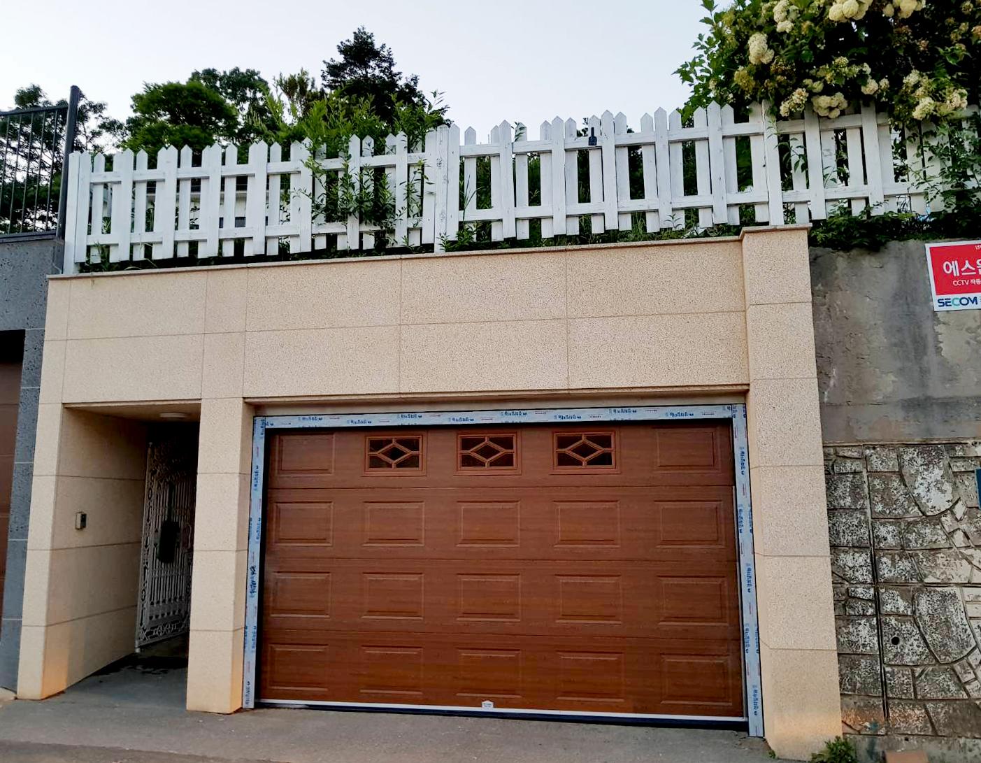 Garage door - Steel