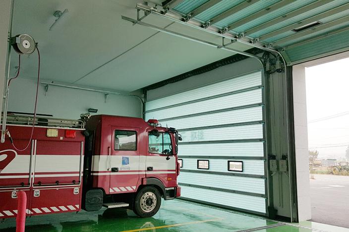 commercial overhead door